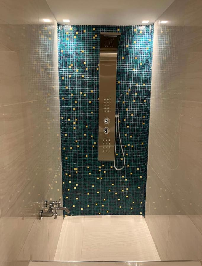 Isola Suites ميلان المظهر الخارجي الصورة